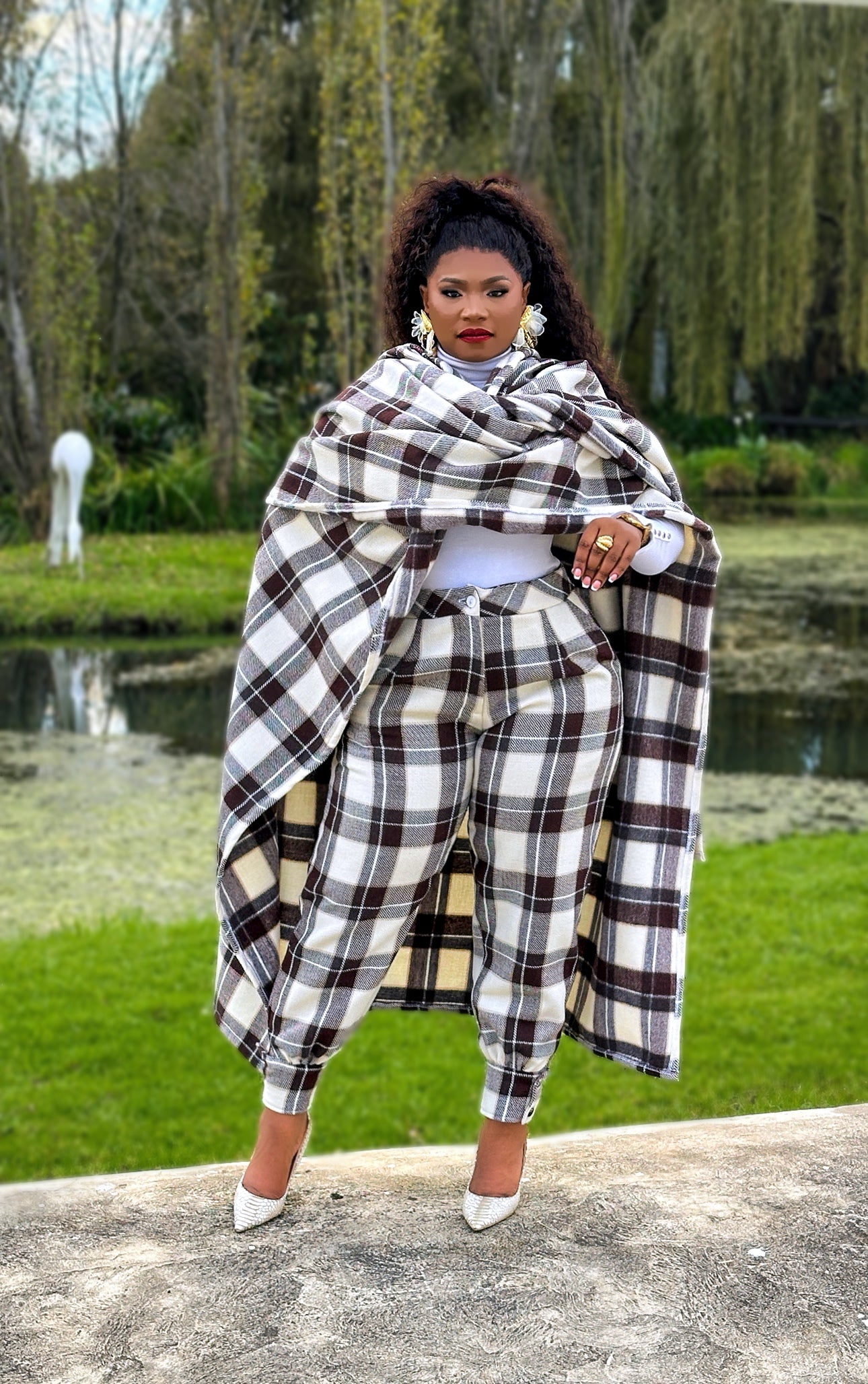 The Kensington Heiress Poncho Set